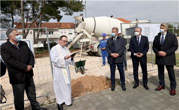 U Zadru položen kamen temeljac za zgradu iz programa POS-a