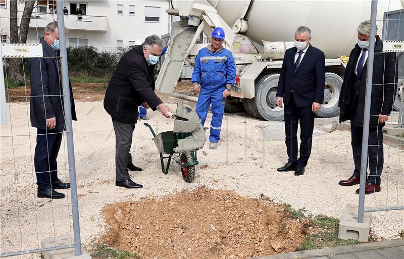 U Zadru položen kamen temeljac za zgradu iz programa POS-a