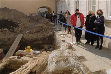 Arheološka istraživanja u dvorištu Banskih dvora