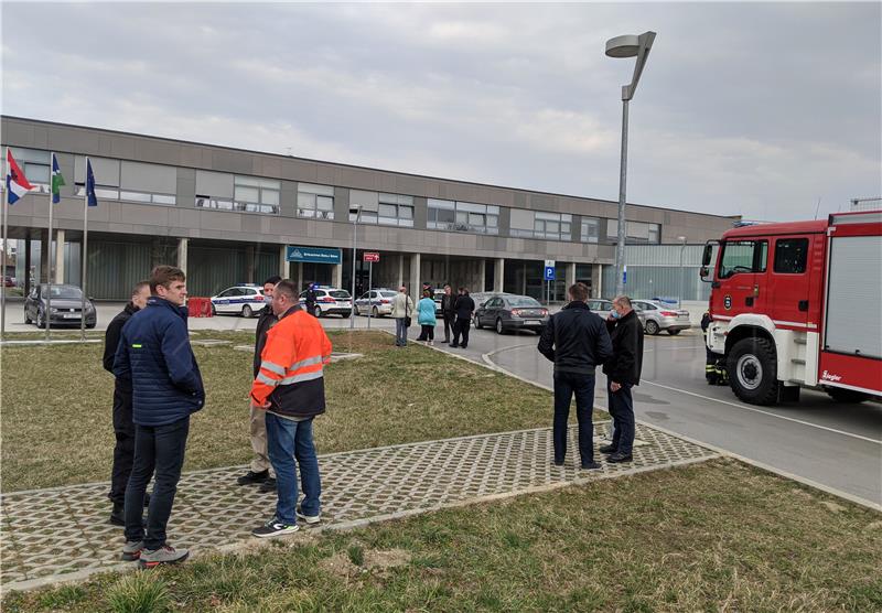 Uhićen muškarac koji je prijetio bombom u sisačkoj strukovnoj školi