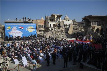 Papa Franjo posjetio uništeni irački grad Mosul, slušajući svjedočanstva građana