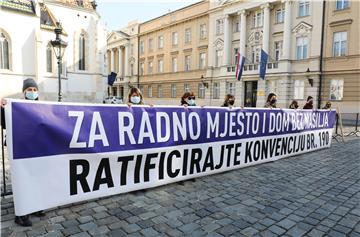 Konferencija za medije sindikata žena na Trgu sv. Marka