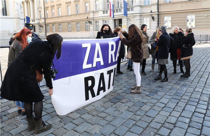 Konferencija za medije sindikata žena na Trgu sv. Marka