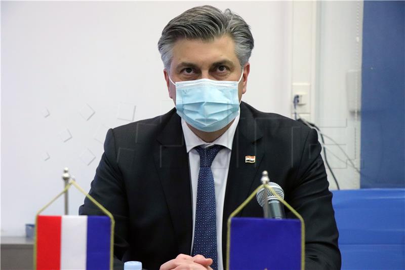 Plenković: Hrvatska spremna zbrinuti po desetak covid pacijenata iz Češke i Slovačke 