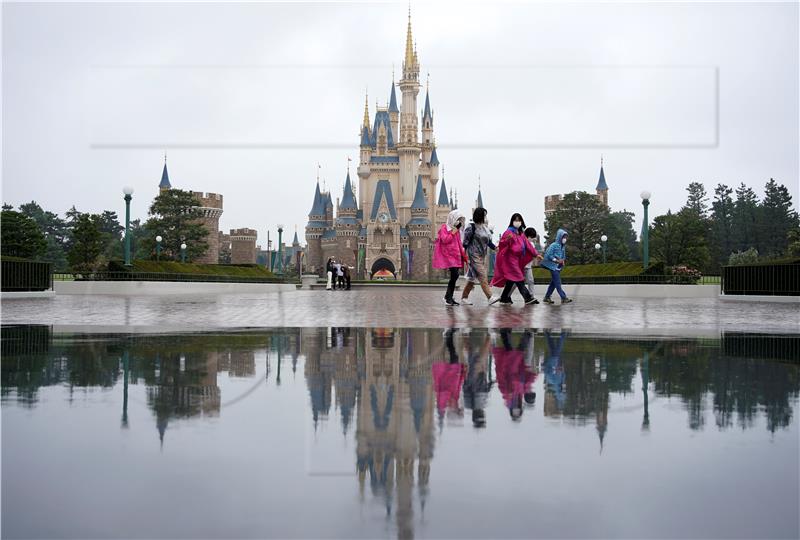 Disneyland planira otvoriti vrata do kraja travnja