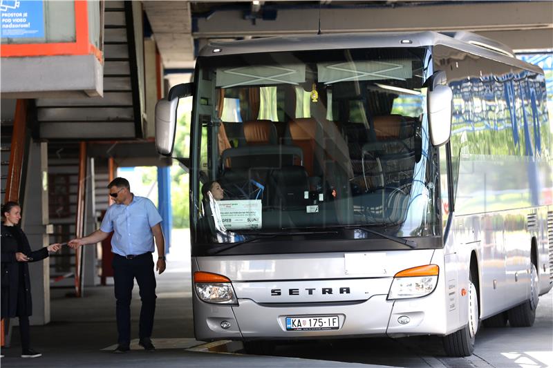 HUP i SSSH pozdravljaju Vladin prijedlog sufinanciranja autobusnog prijevoza 