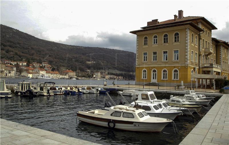 Bakar: Potpisani ugovori i sporazumi za obnovu luka i pomorskog dobra u PGŽ