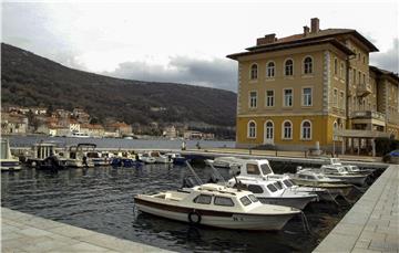 Bakar: Potpisani ugovori i sporazumi za obnovu luka i pomorskog dobra u PGŽ