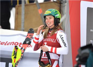 Slalom (ž): Slavlje Katharine Liensberger u Areu