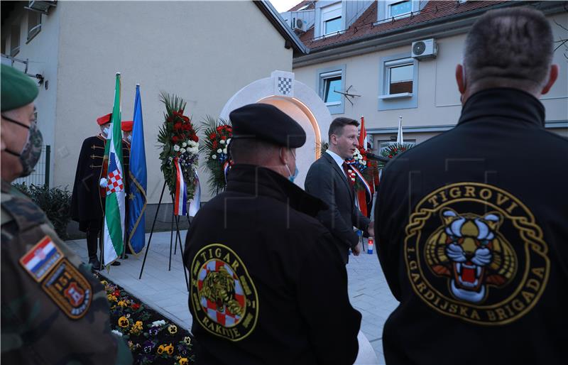 Otkriveno novo Spomen-obilježje hrvatskim braniteljima u Svetoj Nedelji