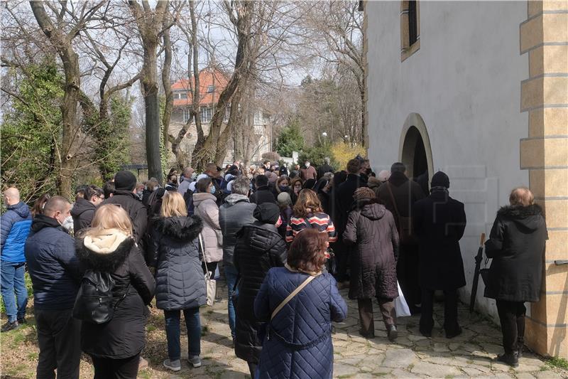 Bozanić predvodio misu na završetku korizmene procesije