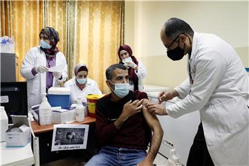 MIDEAST PALESTINIANS VACCINATION COVID19 PANDEMIC CORONAVIRUS