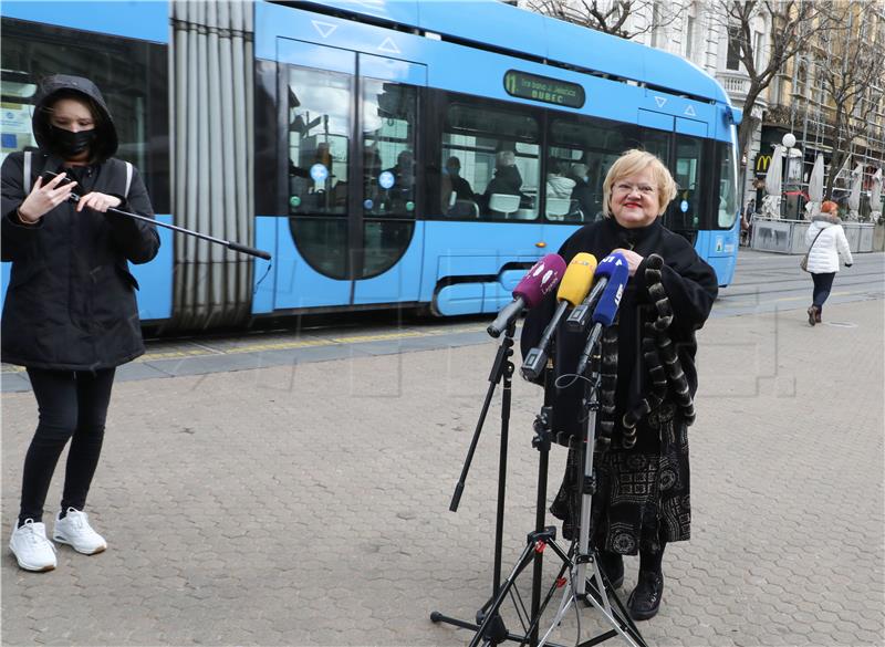 Konferencija za medije Anke Mrak Taritaš