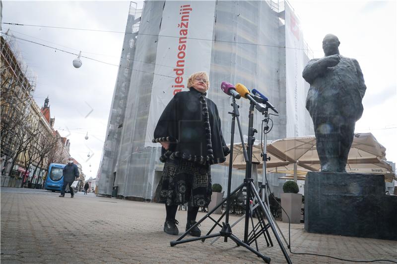 Konferencija za medije Anke Mrak Taritaš