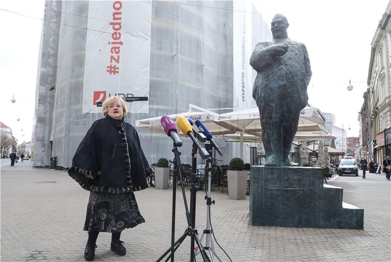 Konferencija za medije Anke Mrak Taritaš