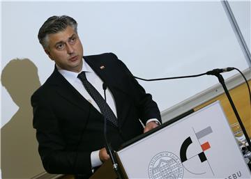 Plenković: Vlada u procesu osiguravanja oko 28,5 mlrd kn za obnovu nakon potresa