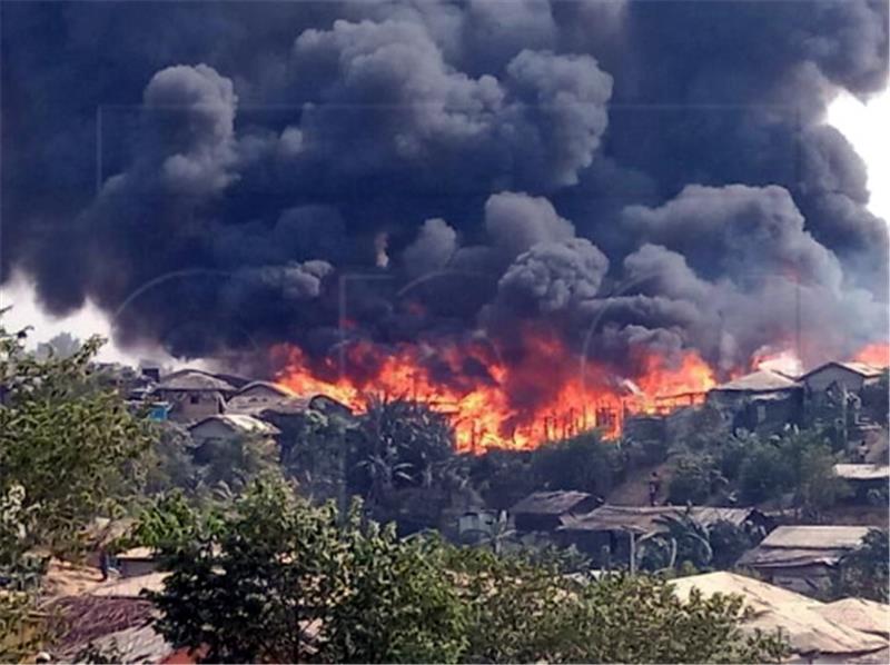 BANGLADESH FIRE REFUGEES ROHINGYA CAMP