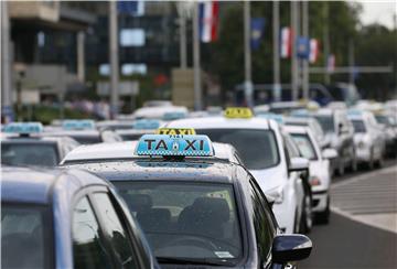 More and more taxi service providers in Croatia