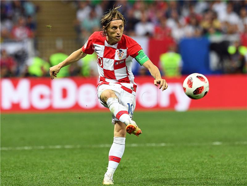 Modrić dostigao Srnu