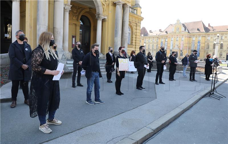 Prosvjed zaposlenika HNK Zagreb