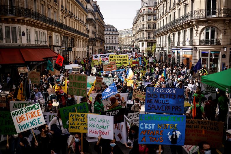 FRANCE CLIMATE ACTION