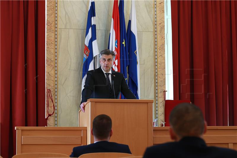 Plenković: Milanović acts like a jealous liar with inferiority complex