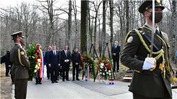 Milanović položio vijenac ispred Spomen obilježja Josipu Joviću