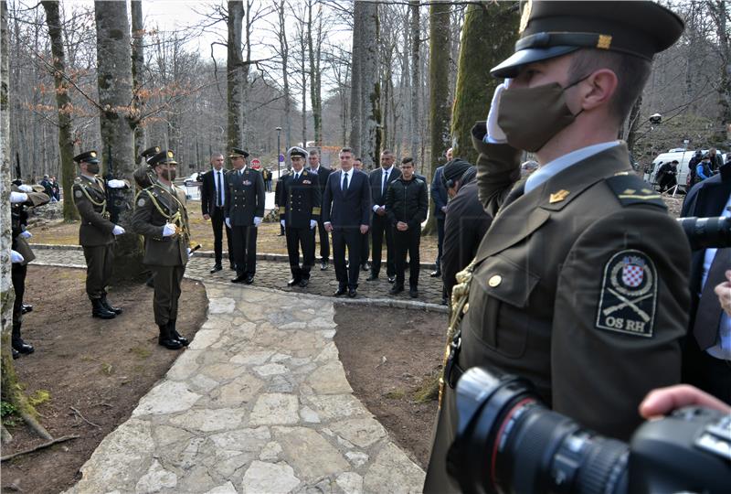 Milanović položio vijenac ispred Spomen obilježja Josipu Joviću