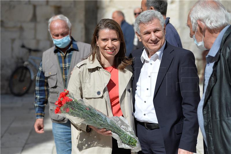 Konferencija za novinare Radničke fronte i SRP-a