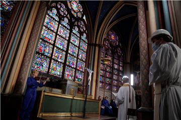 FRANCE NOTRE DAME EASTER