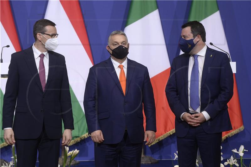 HUNGARY POLAND ITALY TRILATERAL MEETING