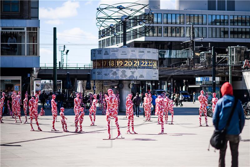 GERMANY SCULPTURE PANDEMIC COVID19 CORONAVIRUS