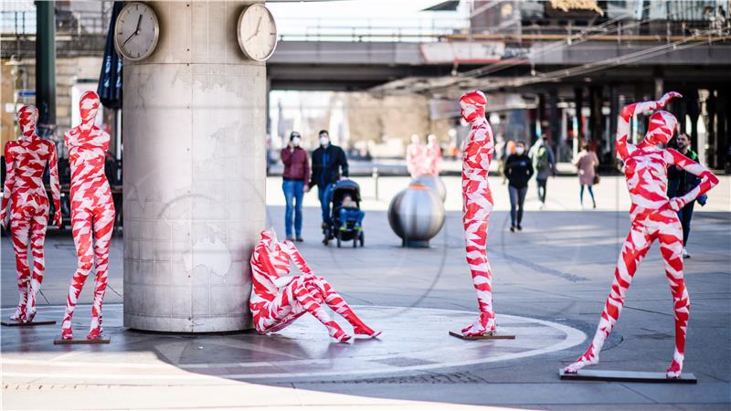 GERMANY SCULPTURE PANDEMIC COVID19 CORONAVIRUS