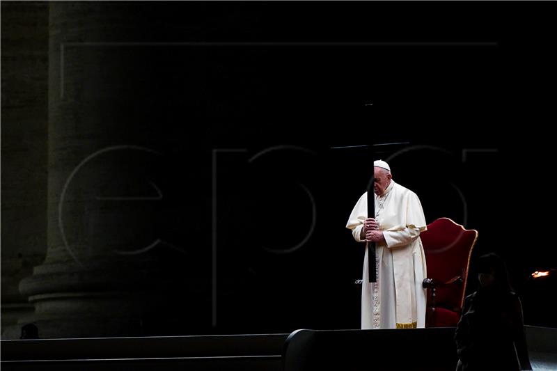 VATICAN GOOD FRIDAY WAY OF THE CROSS