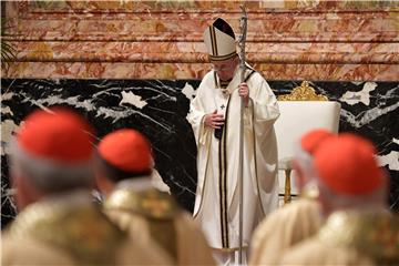 VATICAN POPE FRANCIS EASTER VIGIL