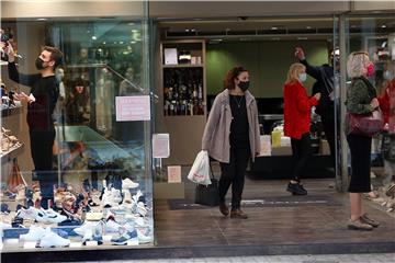 GREECE PANDEMIC CORO​NAVIRUS CO​VID19 RETAIL STORES REOPENING