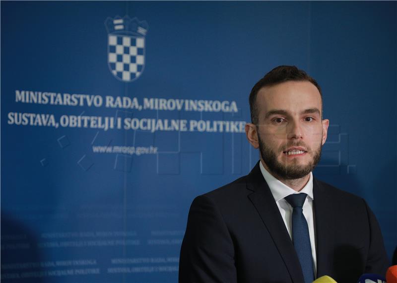 Ministar Aladrović s predstavnicima socijalnih radnika i psihologa