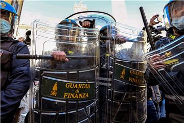 ITALY CORONAVIRUS PANDEMIC PROTEST