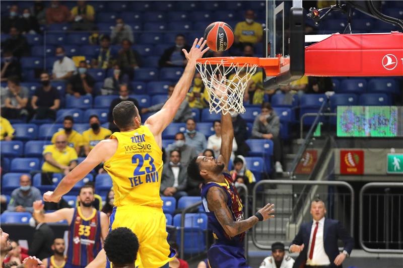 Pobjeda Maccabi Tel Aviva, 13 koševa Žižića, a 12 Bendera