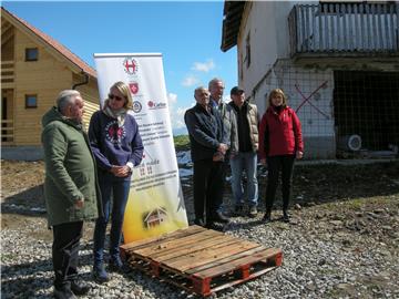 Austrijska udruga gradnjom kuća pomaže potresom pogođenim obiteljima