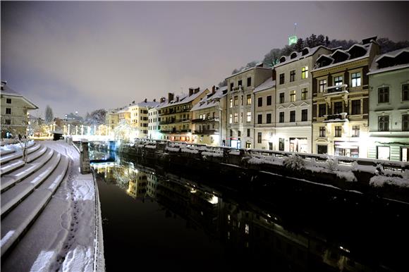 Slovenski ustavni sud privremeno suspendirao zabranu odlaska u "crvene" destinacije