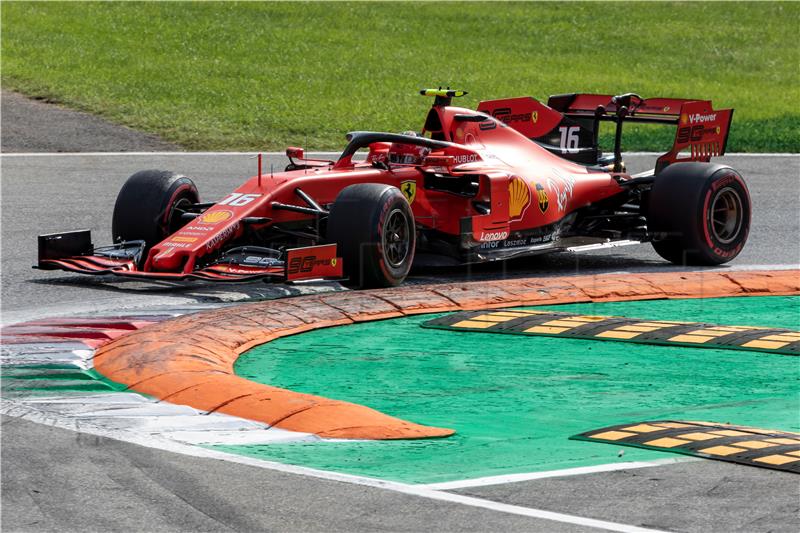 F1: Ferrari darovao Leclercu bolid u kojem je ostvario dvije pobjede