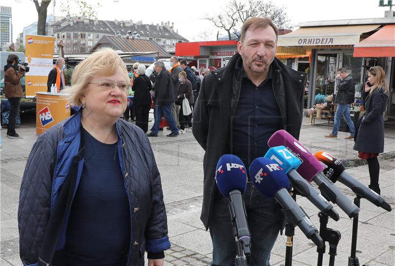 Konferencija za medije Anke Mrak Taritaš