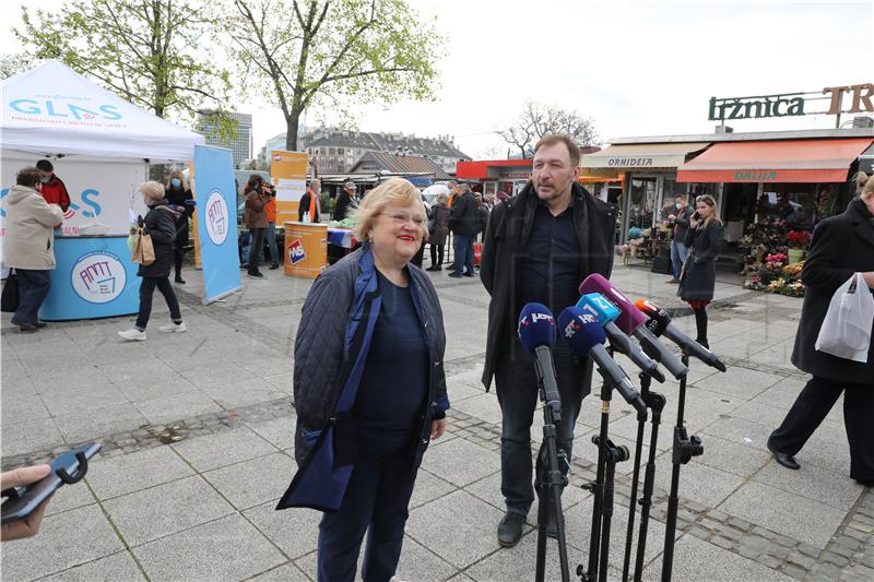 Konferencija za medije Anke Mrak Taritaš