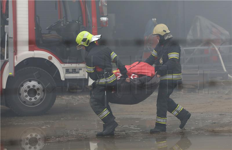 Đurđevac: Požar u tvornici parketa  Bauwerk Boen