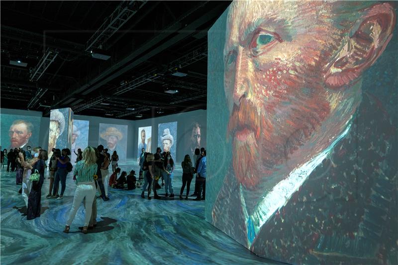 epaselect USA MIAMI VAN GOGH IMMERSIVE EXHIBITION