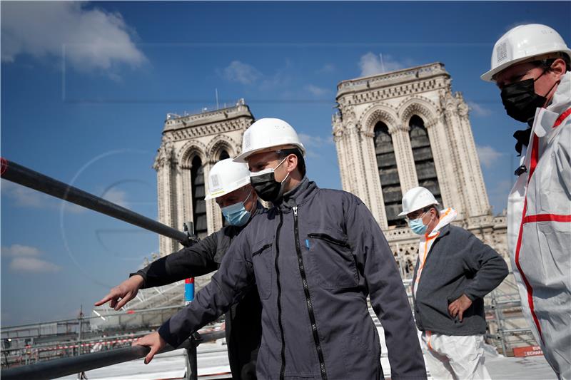 FRANCE NOTRE DAME RESTAURATION