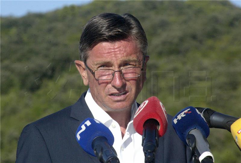 Pahor says is committed to Bosnia-and Herzegovina's territorial integrity