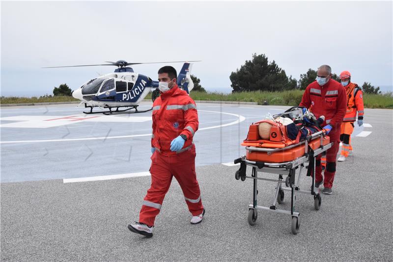 Dubrovnik - Pokazna vježba hitne helikopterske medicinske službe