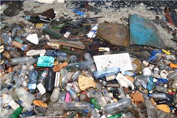 IVORY COAST POLLUTION PLASTIC WASTE